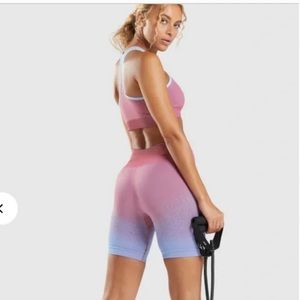 SET: Gymshark Adapt Ombre Seamless Cycling Shorts (M) & Sports Bra (L)